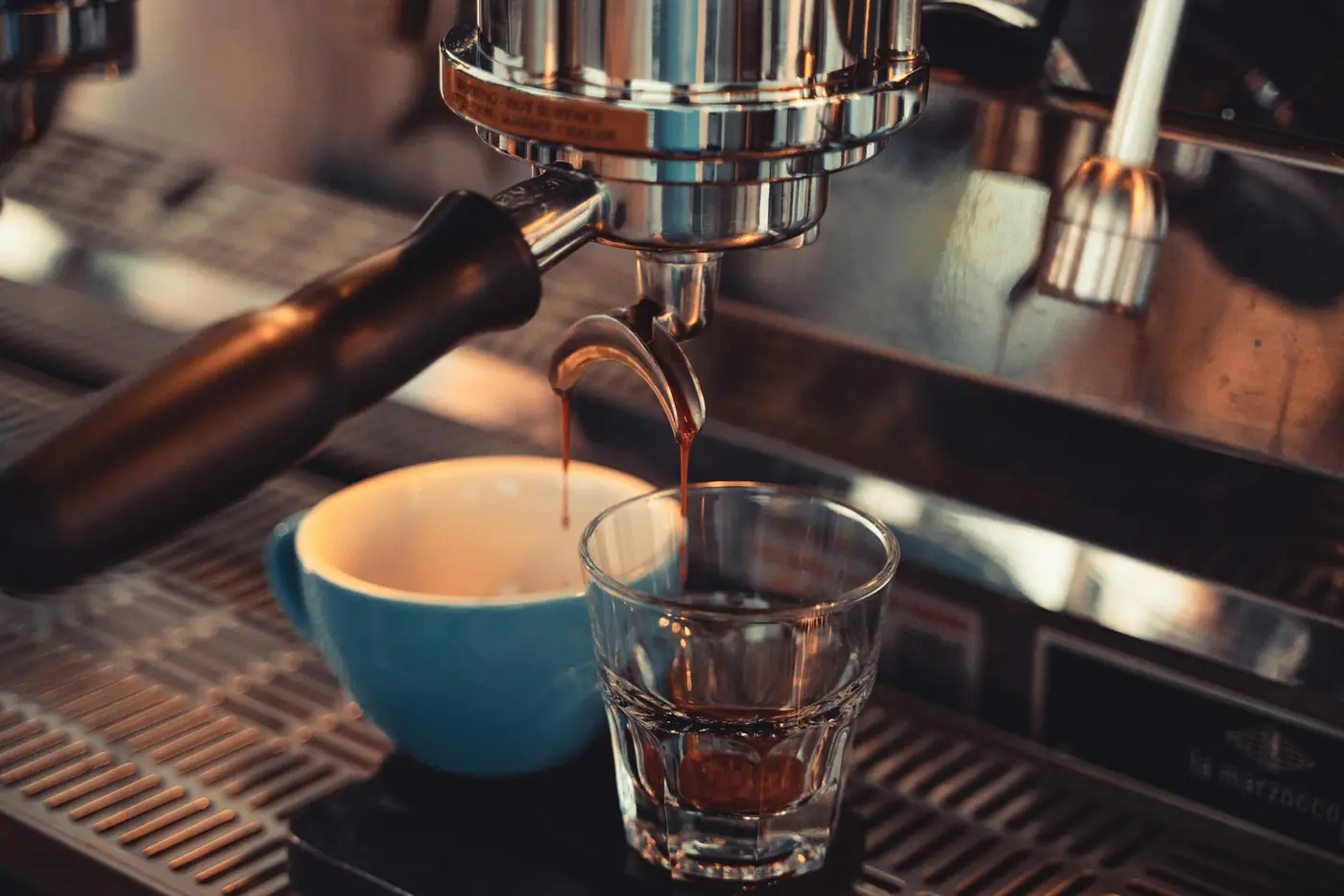 Greșelile Care Te Costă 50.000€ Când Deschizi o Cafenea